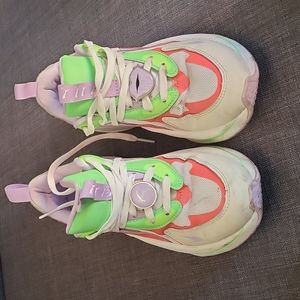 Puma R// System. Sneakers. Size 6